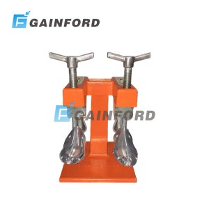 Gainford double head shoe stretcher machine with manual handles and aluminum shoe lasts on a white background.